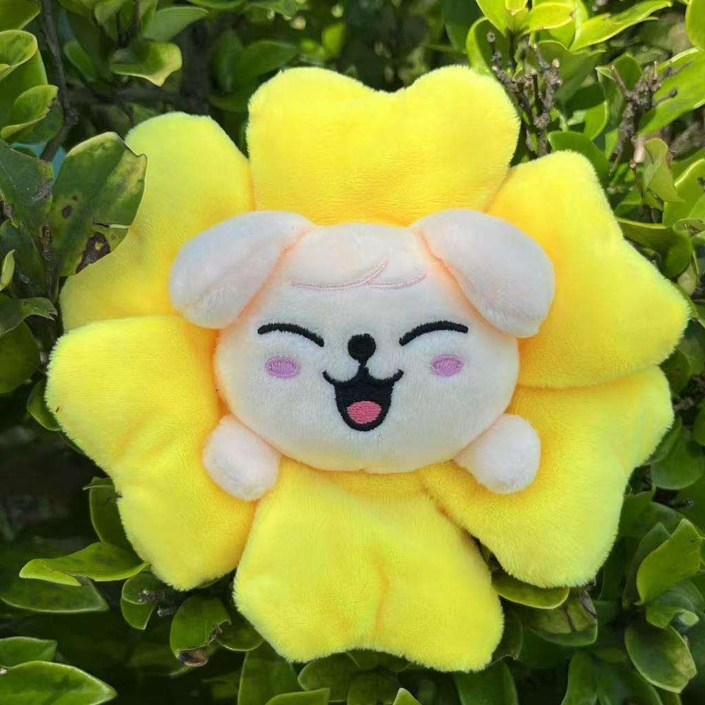 SKZOO Straykids Flower Toy Flush Doll Felix Lee Know Han Hyunjin