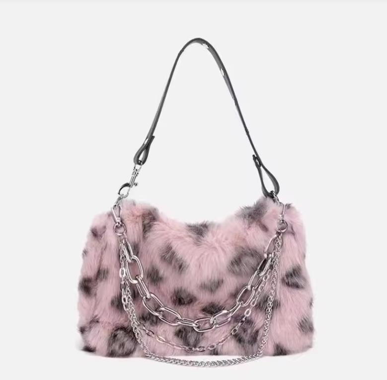Leopard Print Winter Shoulder Bags for Women Furry Underarm Bag Chain Plush Animal Pattern Evening Totes Purse Crossbody Bag