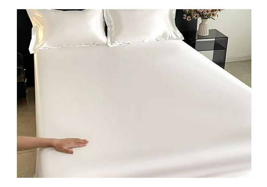 Ice Silk Summer Bed Set: Cool Mat, Mattress Cover & Anti-slip Protector