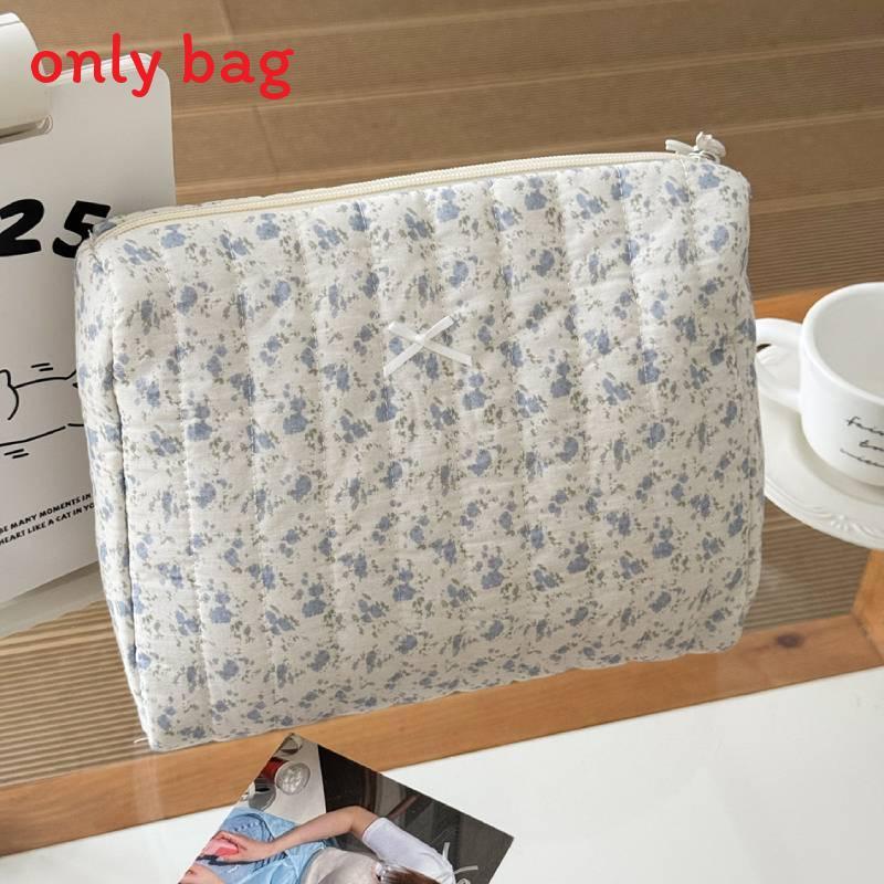 Floral Cotton Makeup Bag With Breathable Design For Daily Use