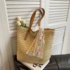 Niche woven bucket bag 2025 new class tote bag women's large-capacity shoulder straw bag