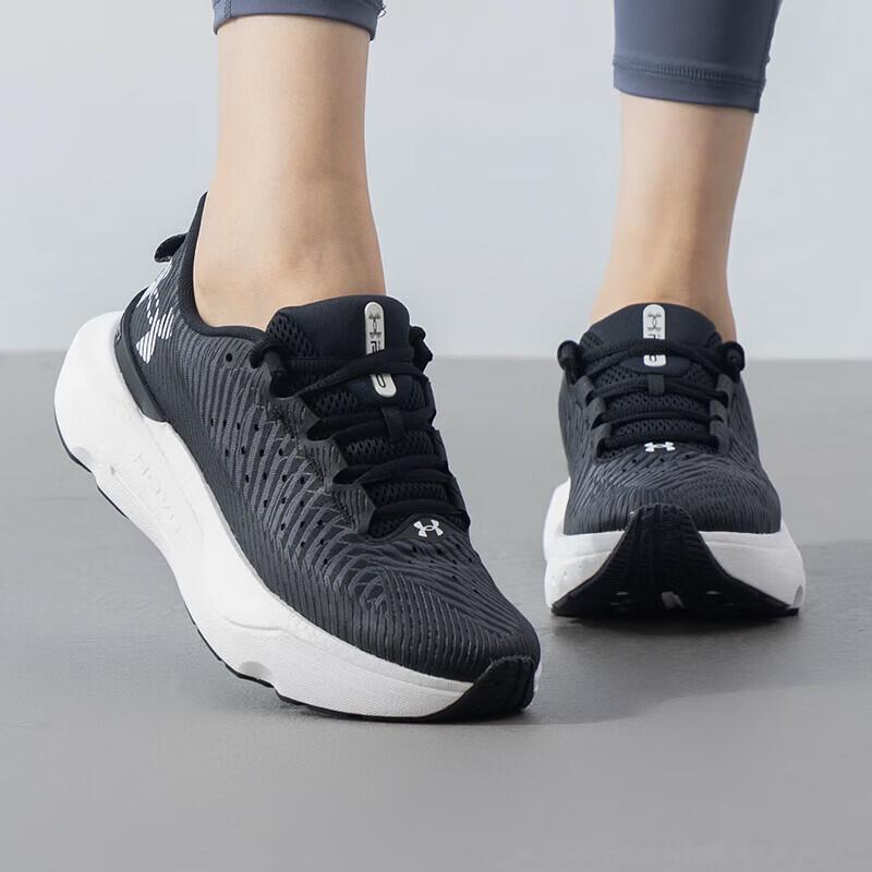Under Armour Cushioned Lightweight Low-Top Running Shoes US 7