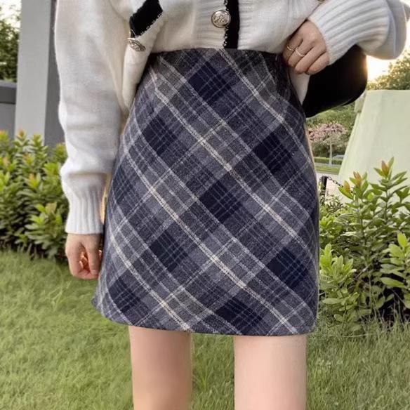 Women's High-Waist Plaid Wool A-Line Midi Skirt for Autumn/Winter