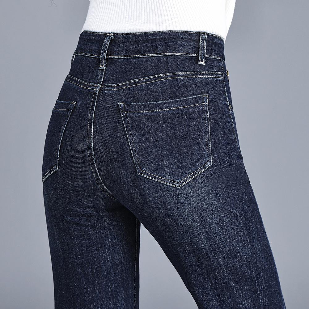 Autumn/Winter 2025 High-Waisted Plus Size Elastic Pants: Narrow, Wide, and Straight-Leg Styles for Women.