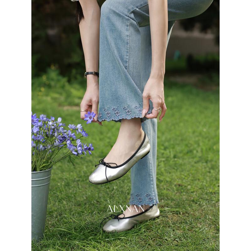 Women s High-Waisted Slimming Bootcut Jeans M