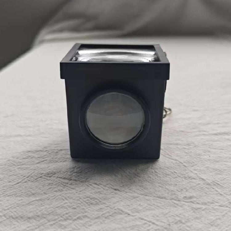 Creative Optical Lens Keychain Reflective Viewfinder Key Holder Ornament For Urban Lifestyles And Travel Convenience