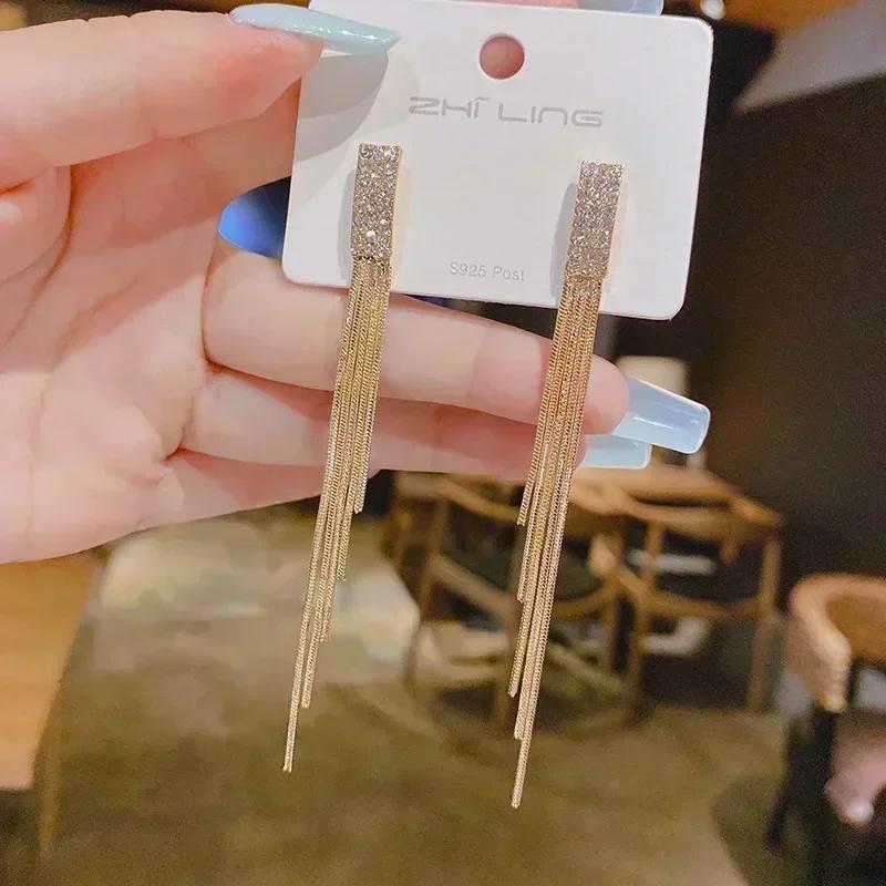 Super Sparkling Crystal Golden Earrings for Women Personalized Exquisite Daily Accessories Party Jewelry Birthday Gifts