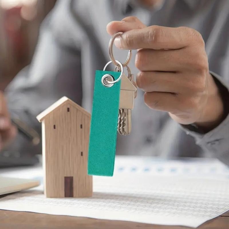 10 st Färgrika Tomma Filtnyckelringar med Stark Filt och Metallringar för Personliga Nyckelringstillbehör