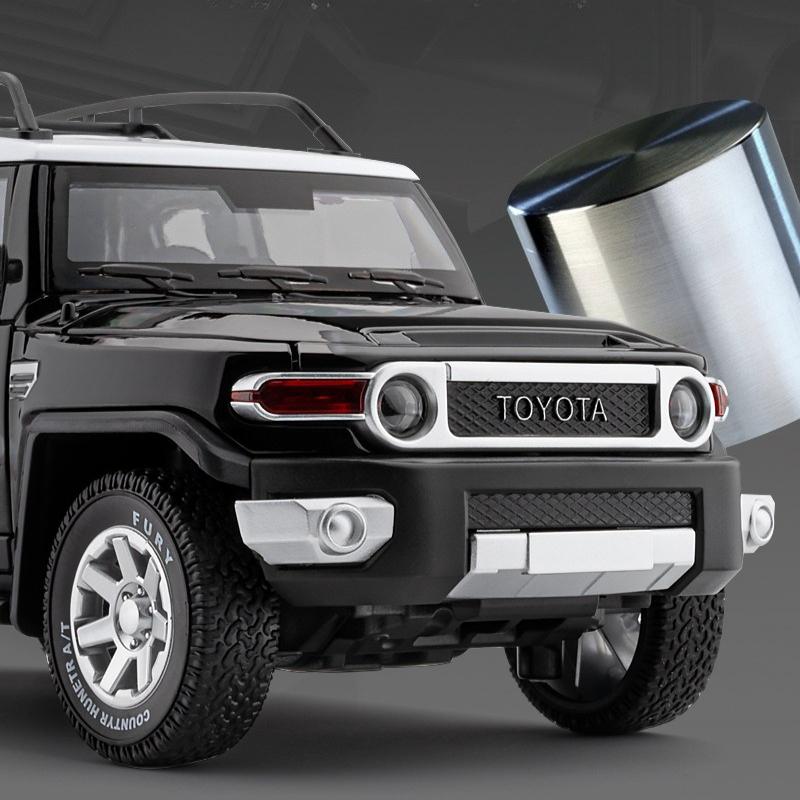 1:24 TOYOTA FJ Cruiser Alloy Car Model Diecast & Toy Metal Off-road Vehicles Car Model Sound and Light Simulation Childrens Gift