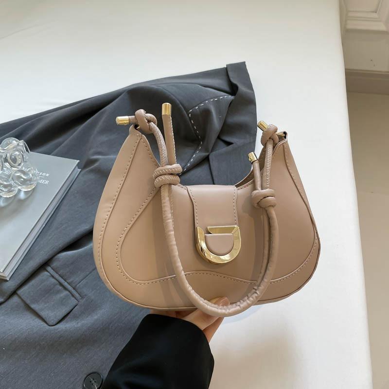 Fashion Women's Bags, Niche Design, Temperament, Underarm Baguette Bag, Simple and Versatile, High-end Single Shoulder Crossbody Saddle Bag