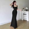 Dámské elegantní sexy šaty s motýlkem a podvazkovým rukávem, černé a červené maxi šaty