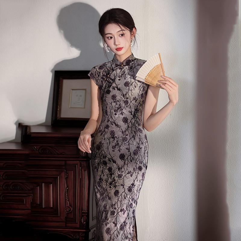 Vintage-Inspired Modern Cheongsam Dress Women Fitted Long Sleeveless Qipao With Elastic Waist Velvet-Like Fabric Stand Small