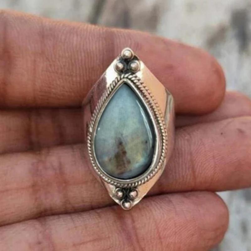 

Huitan Fashion Rings with Green Stone Sticker Charming Exquisite Luxury Party Zircon for Women Stylish Vintage Finger Accessory 10