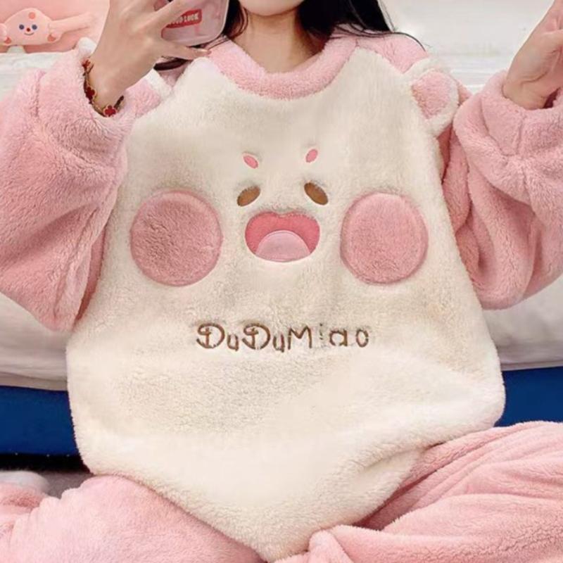 Plus Size Winter Women's Warm Fleece Pajama Set, Cute Cartoon Pattern Casual Loungewear Set
