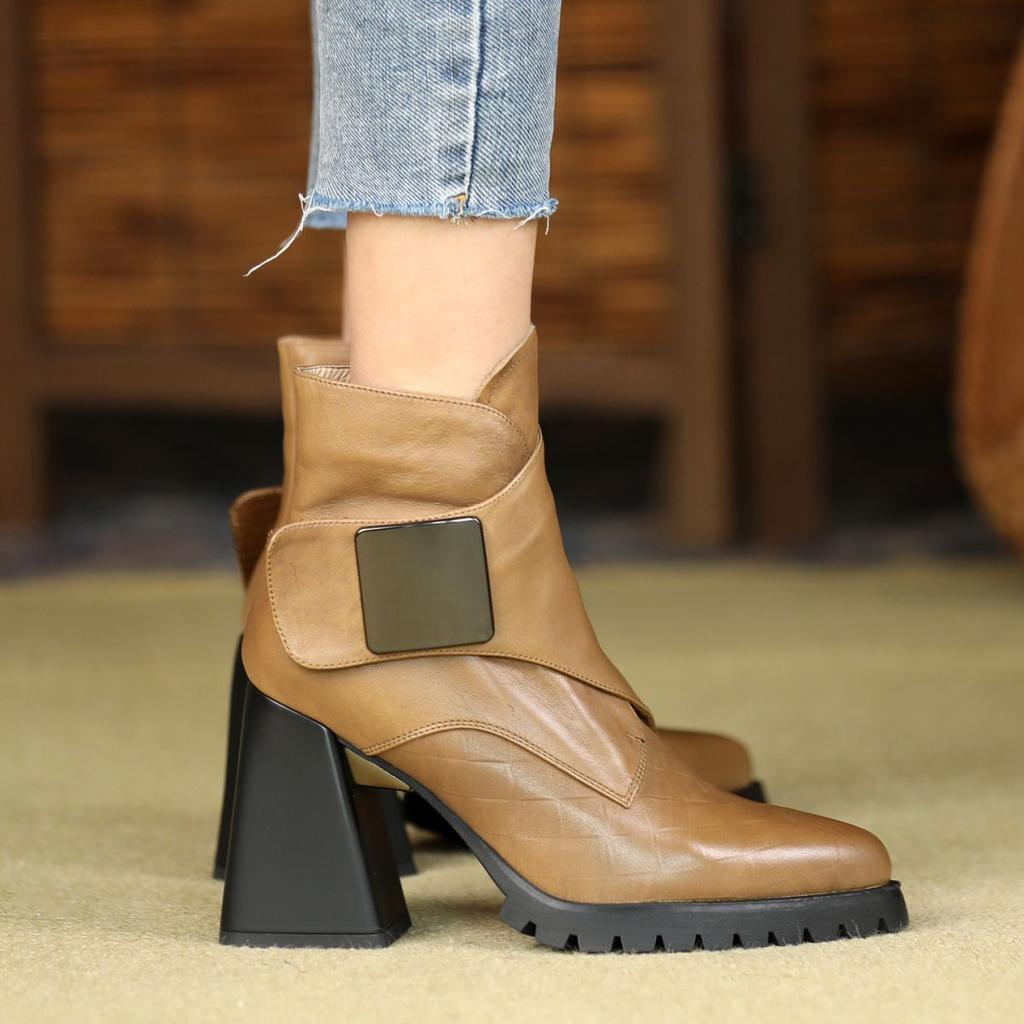 New Pointed Metal Sheet Women's Boots Retro Waterproof Table Small Man Velcro New European and American High-heeled Martin Boots Women