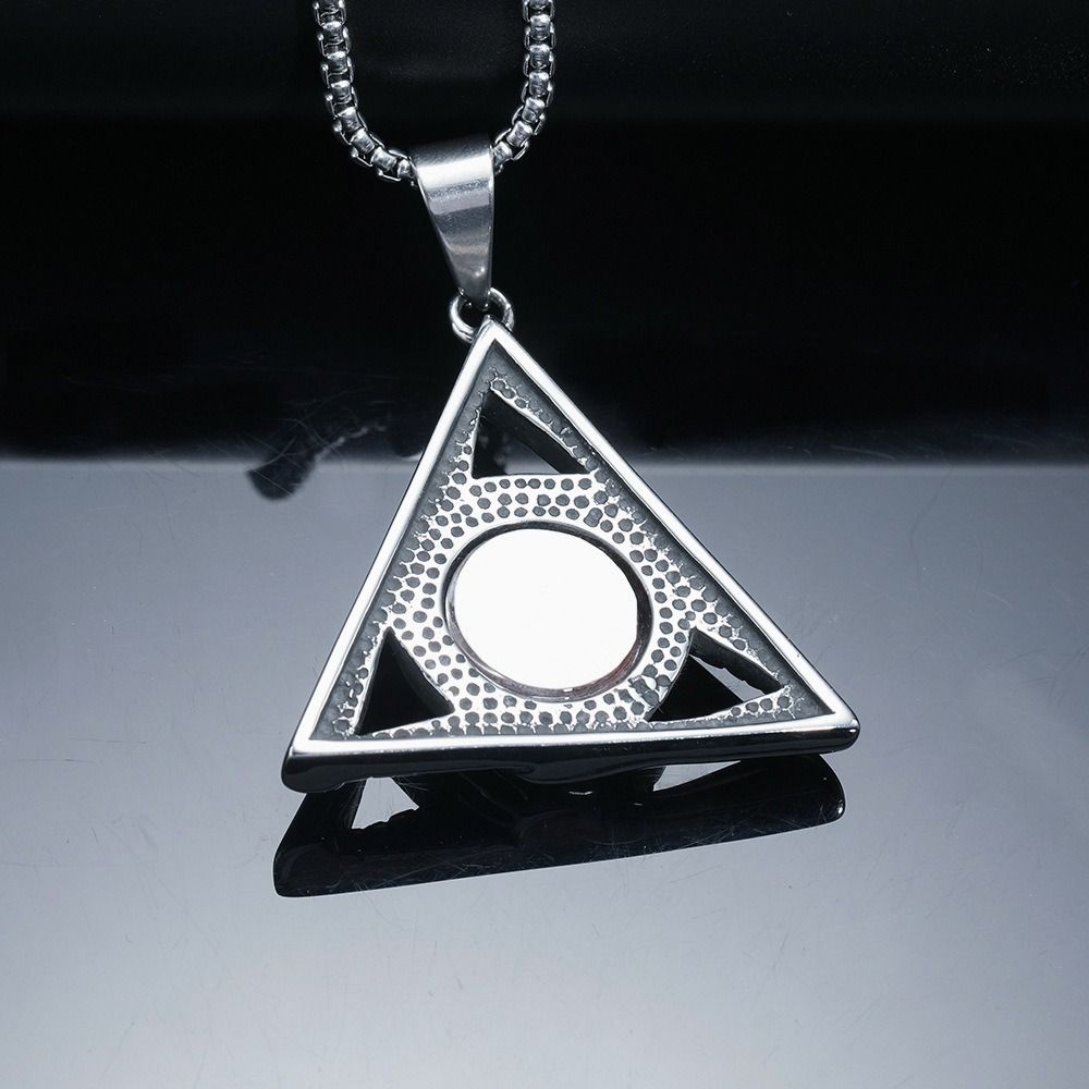 Delicate Eyes of Demon Necklace Vintage Women Pendant Necklace Devil's Eye Necklace Party Favors