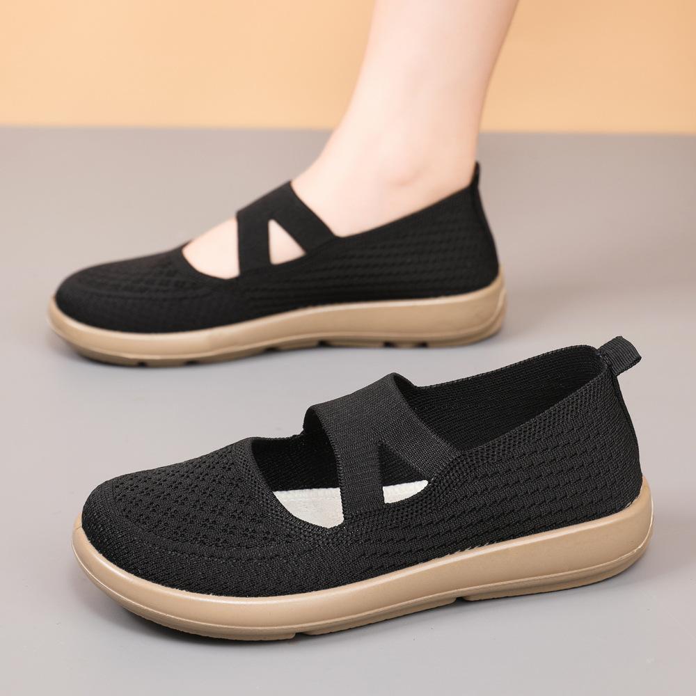 New summer mother shoes soft sole comfortable flat shoes hollow mesh breathable shoes