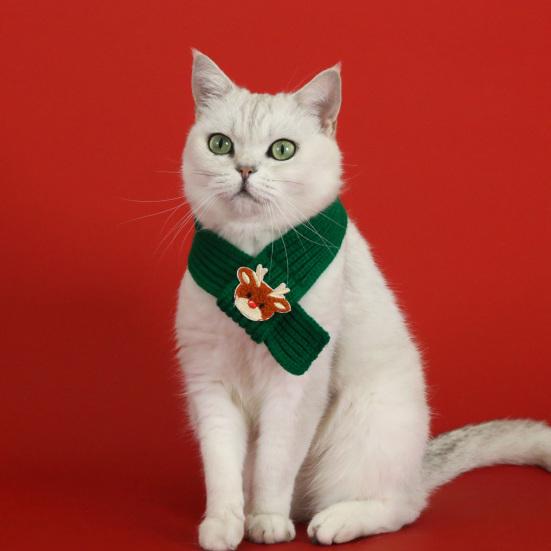 Christmas Pet Collar Embroidered Christmas Tree Snowman Santa Claus Elk Pattern Pet Knitted Scarf Hat Set