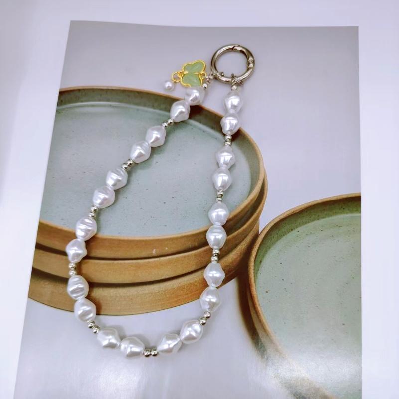 

Festival party small gifts, birthday gifts, shaped pearls, butterflies, hanging chains, bags, keychains, phone cases, pendants