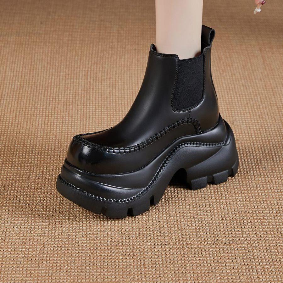 Huge Good-looking Chelsea Short Boots Women's 2025 New Spring and Autumn Single Boots Retro Thick-soled Cigarette Boots Heightening Martin Boots