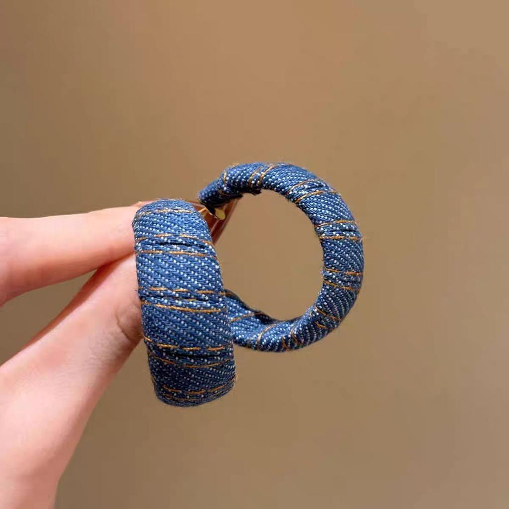 Retro Hong Kong Style Denim Blue C-Type Earrings Women'S Blue Earrings Earrings Niche Design High-End Stud Earrings