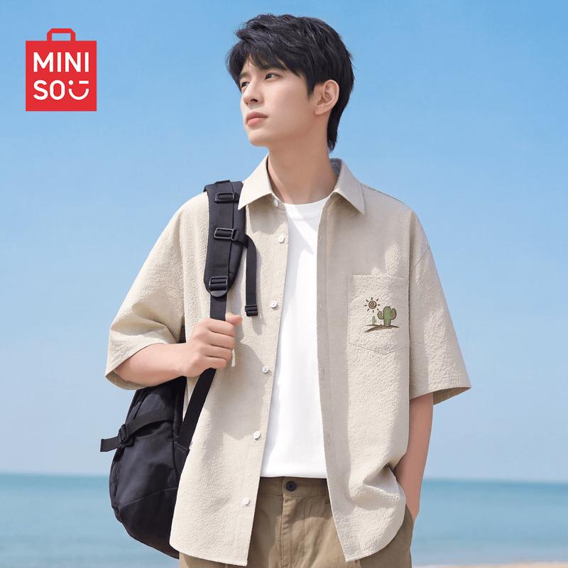 MINISO Men s Japanese Style Textured Short Sleeve Lapel Shirt L