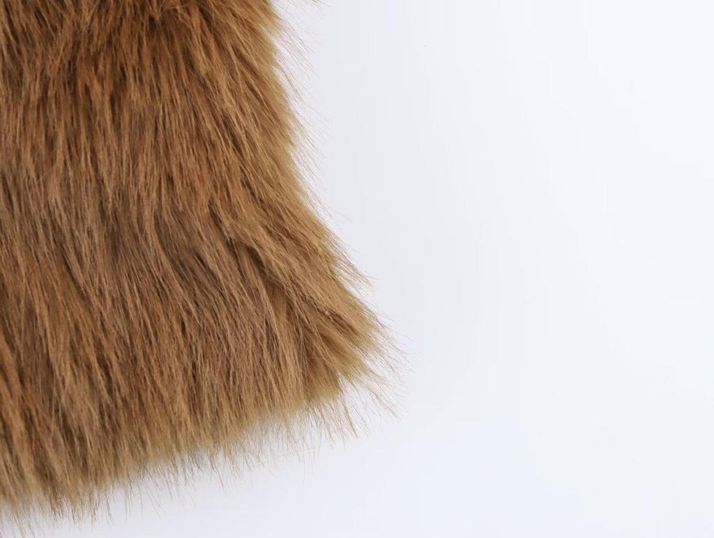 Winter 2024 Women's European & American Style One-Shoulder Furry Top