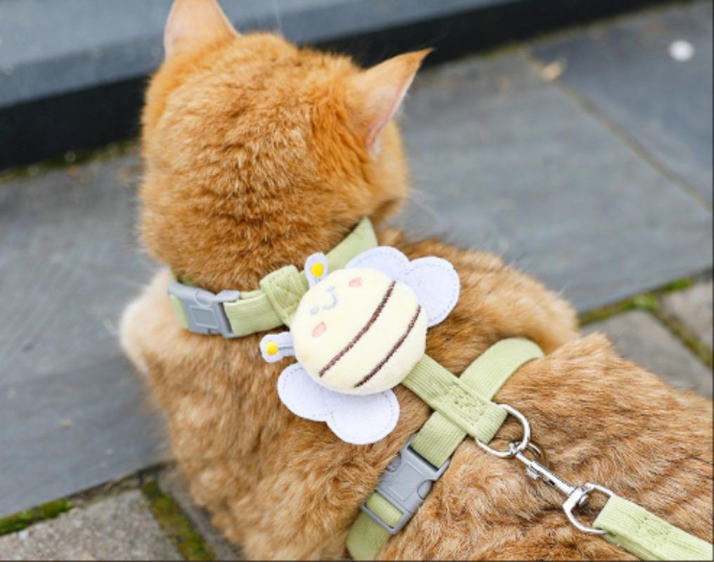 

Набор поводков для кошек, регулируемый двухслойный поводок для собак с мультяшной пчелой для маленьких и средних домашних животных, поводок для прогулок на открытом воздухе S (1.5-4kg) светло-зеленый