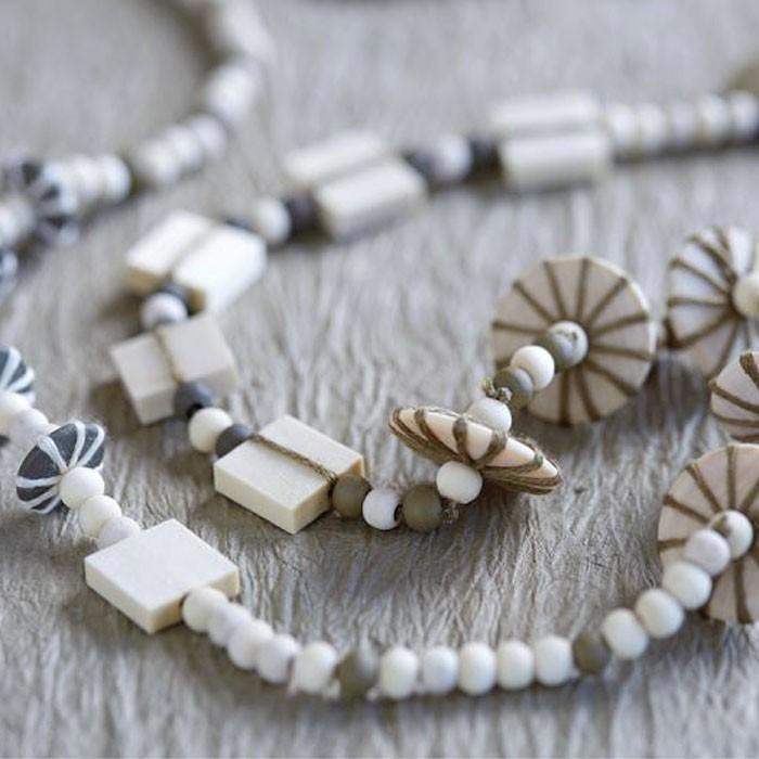 Perles en bois - Artémio - Carrées plates - 10x4,7mm - Lot de 50 - Marron