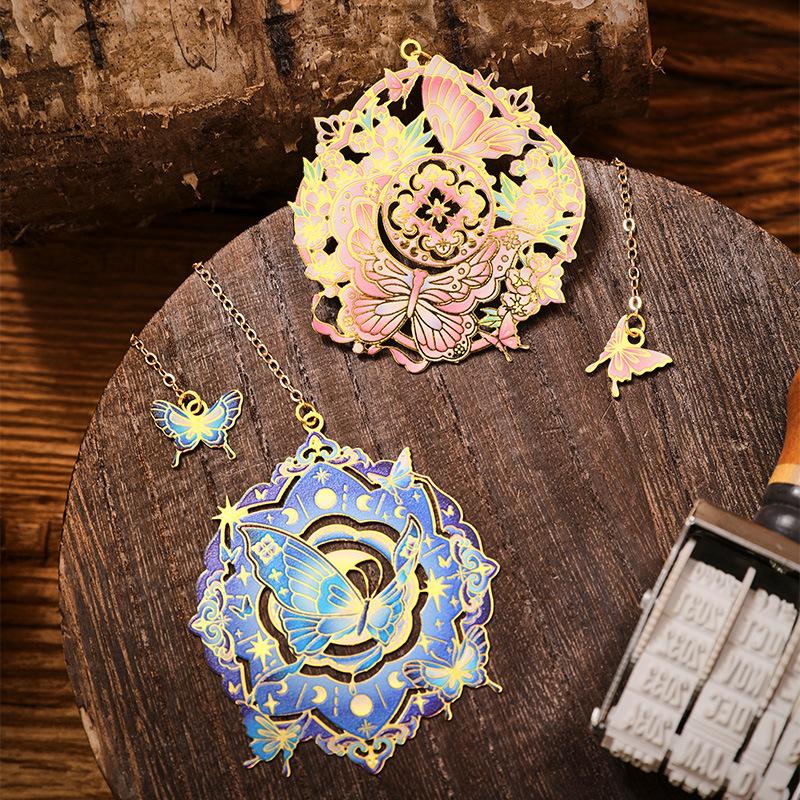 New Bronzing Bookmark With Chain Heart Sun Floral Butterfly Metal Bookmark Reading Book Clip Student School Office Supplies