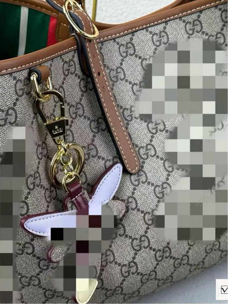 Women's 2025 Trendy High-End Fashionable Versatile Shoulder Bag (No Pendant)