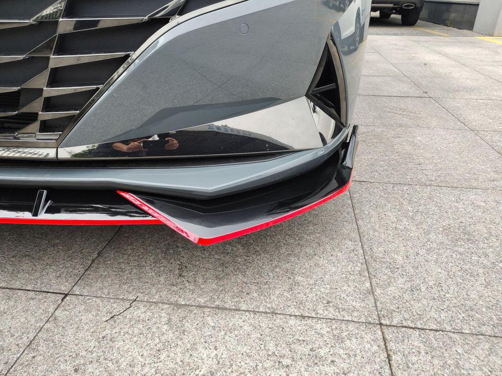 Frontsplitter & Seitenschweller Kit für Hyundai Elantra 7. Generation: Stoßfänger Kollisionsschutz