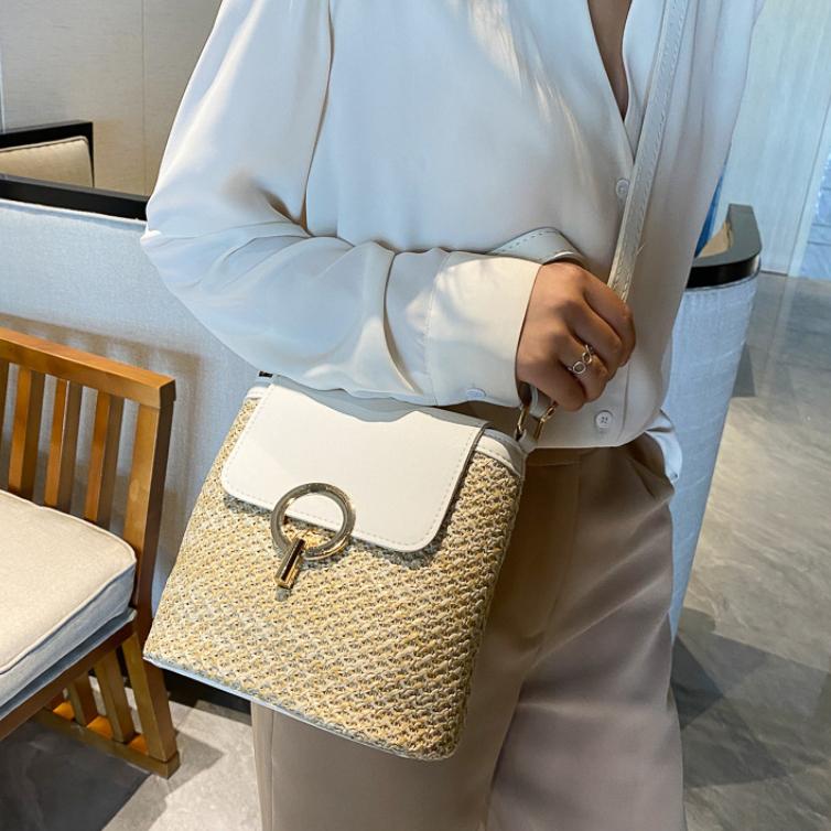Women's Lightweight Straw-Textured Handbag with Golden-Tone Ring Lock Closure - Adjustable Strap, Spacious Interior Pocket, Spring Summer Beach Tote