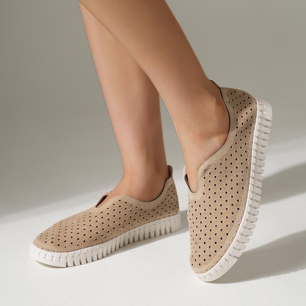 Foreign Trade Large Size Thick-soled Casual Board Shoes for Women Are Versatile and Breathable, Hollowed Out, Wearing Small White Shoes with One 