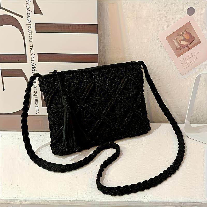 A Stylish One-Shoulder Bag for Women, Featuring a Unique Woven Pattern And Tassel Design,Retro Handmade Woven Crossbody Bag