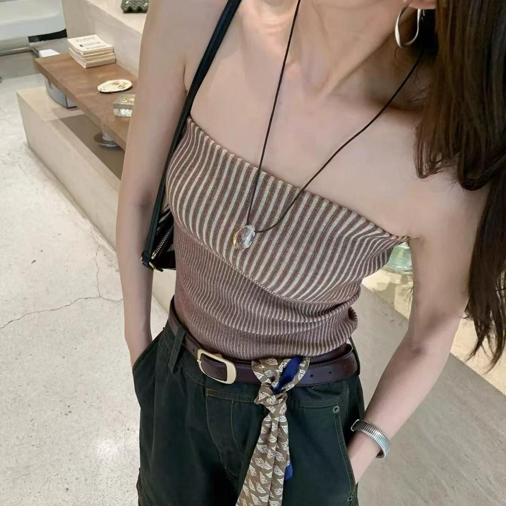 2025 New Style White Crystal Pendant Necklace for Women - Braided Rope Clavicle Chain, High-End Chinese Sweater Accessory.