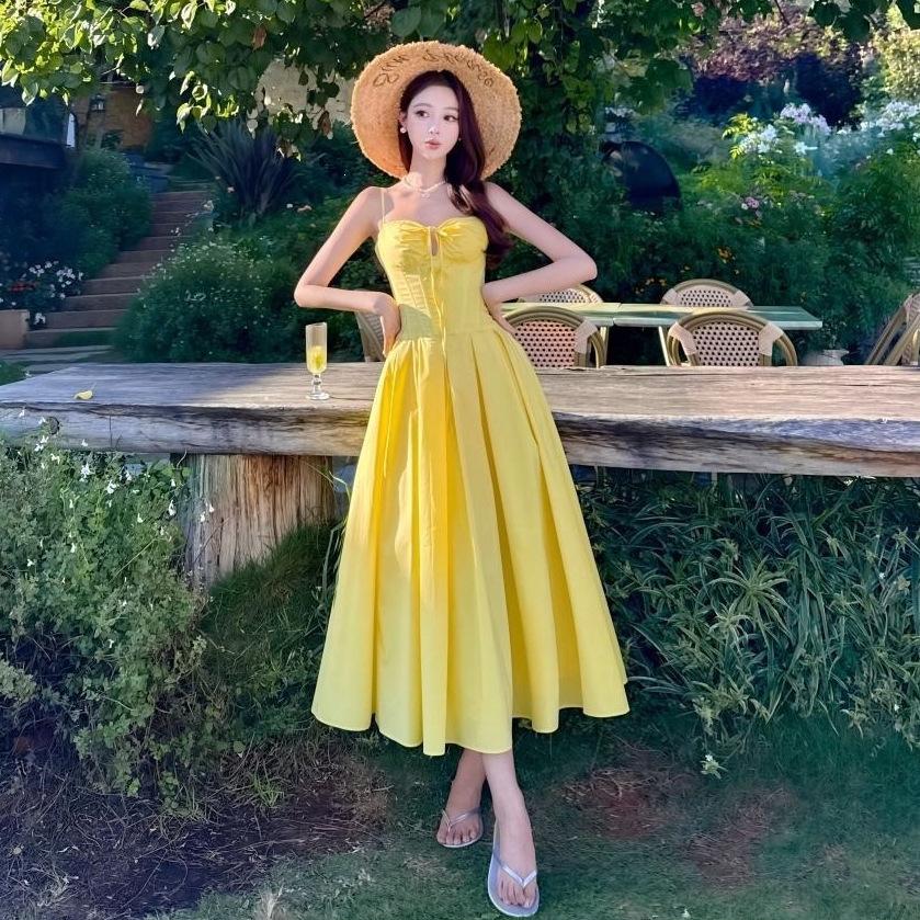 French sexy suspender strap pleated dress women's summer tea break temperament waist thin holiday style A word long dress