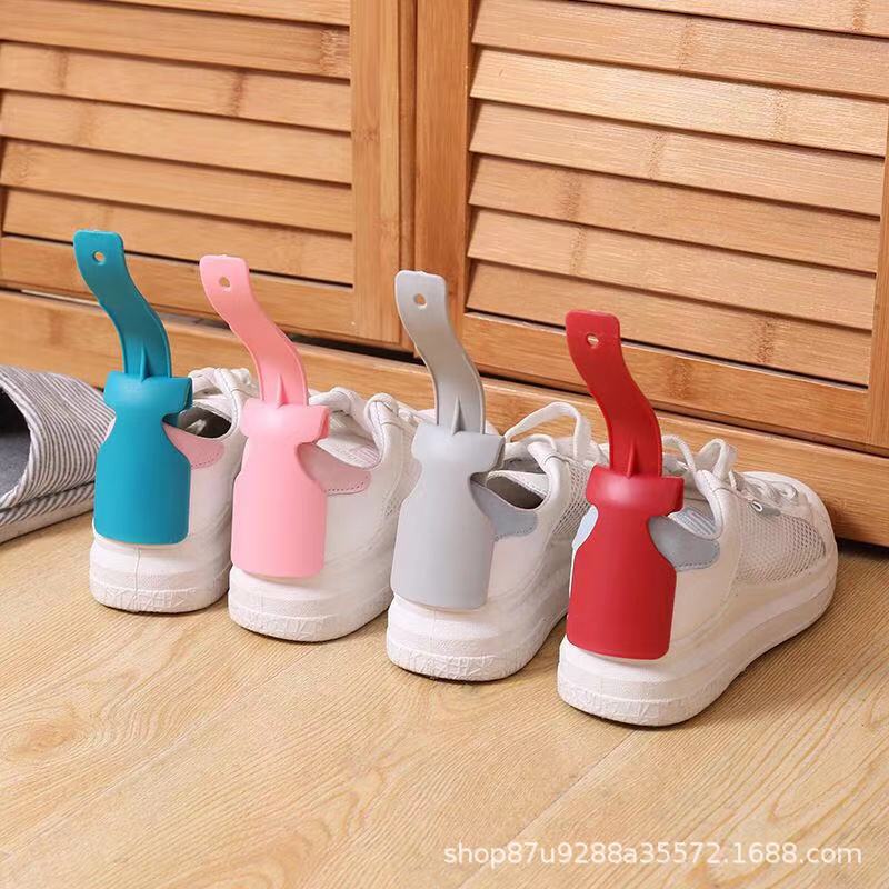 

Цветной пластиковый рожок для обуви с длинной ручкой - Легкий надеватель для обуви павлин голубой