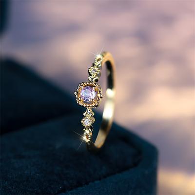 Minimalistischer Eingelegter Hochvioletter Zirkon Twist Süßer Ring Mode Goldfarbe Zarte Vintage Boho Eheringe Für Frauen Schmuck Geschenk