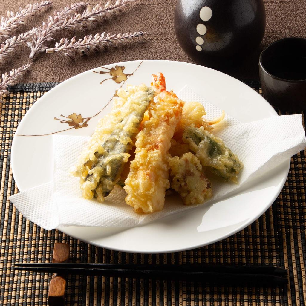 NARUMI Plate, Gold Plant Design, 24cm Rim, Made In Japan, 51696-5665