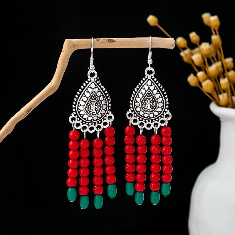 Bohemian fringed turquoise earrings, retro few earrings, personalized temperament earrings.