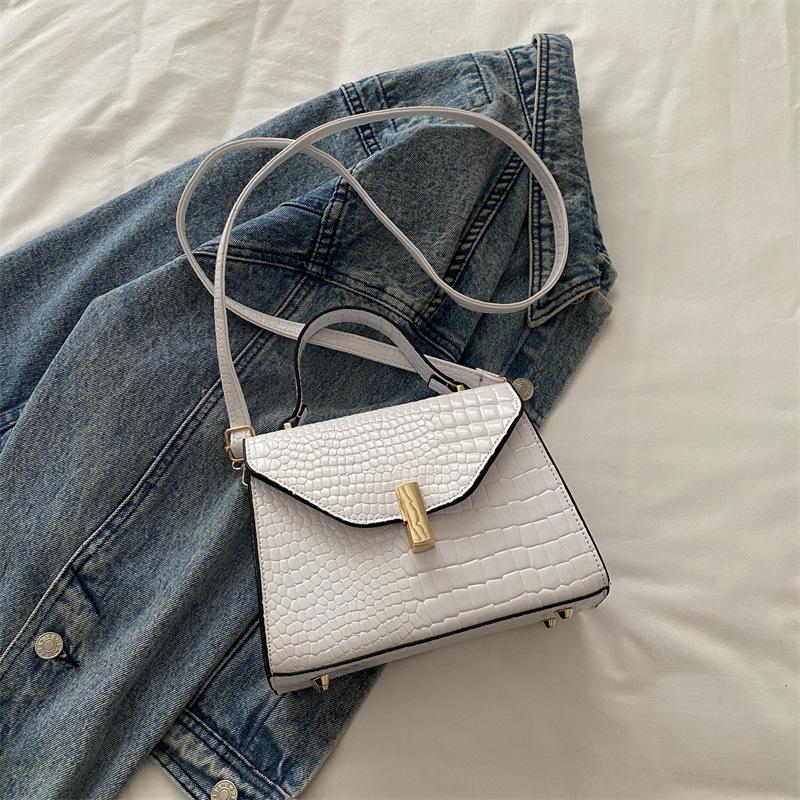 Stylish and atmospheric single shoulder portable lizard pattern texture women's square bag, European and American trendy and niche design bag women