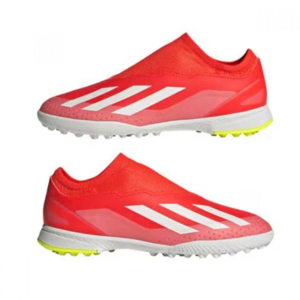 Adidas SkieS IS A StrApleSS Type  A More profeSSionAl Junior Children S Soccer Shoe  crAzy fASt