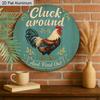 2D Flat Aluminum Funny Chicken Sign Round Metal Sign, Funny Farm Animal Door Hanger for Backyard Barn Fence Decoration, Pre-Drilled Holes for Easy
