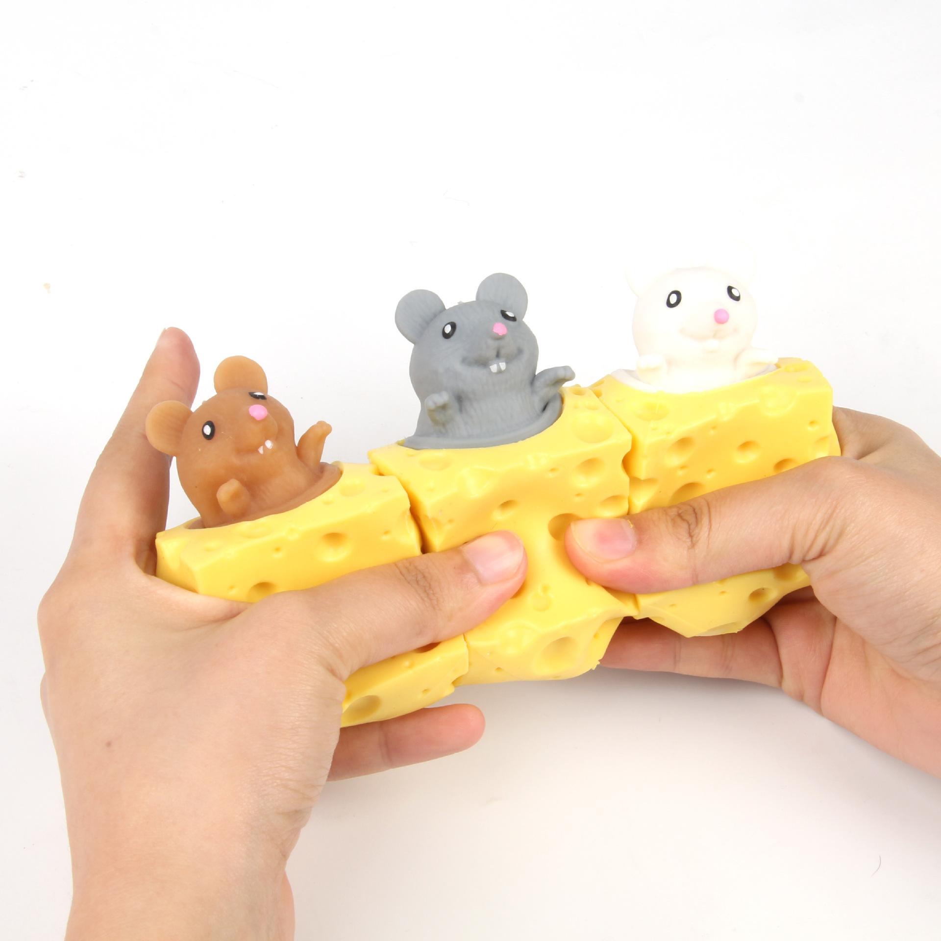 Creative Decompression Cute Cheese Mouse Cup Pinch Music Squeeze Vent Squirrel Cup Decompression Toy Spot