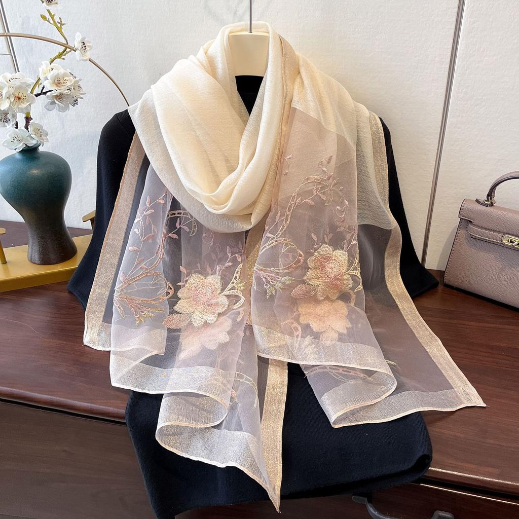 Nový Elegantní a Módní Větruodolný Tenký Hedvábný Šátek Hedvábný Vlněný Vyšívaný Šátek pro Dámskou Opalovací Šálu