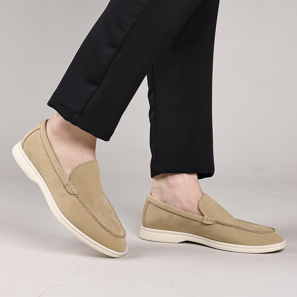 Fashion Men's Suede Loafers Casual Shoes 2025 New Slip-On Driving Moccasins Male Lightweight Walking Shoes Business Leisure Footwear