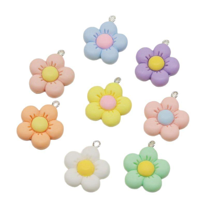 Vibrant Resin Sunflower 5-Petal Pendant Keychain – DIY Flower Jewelry Accessory