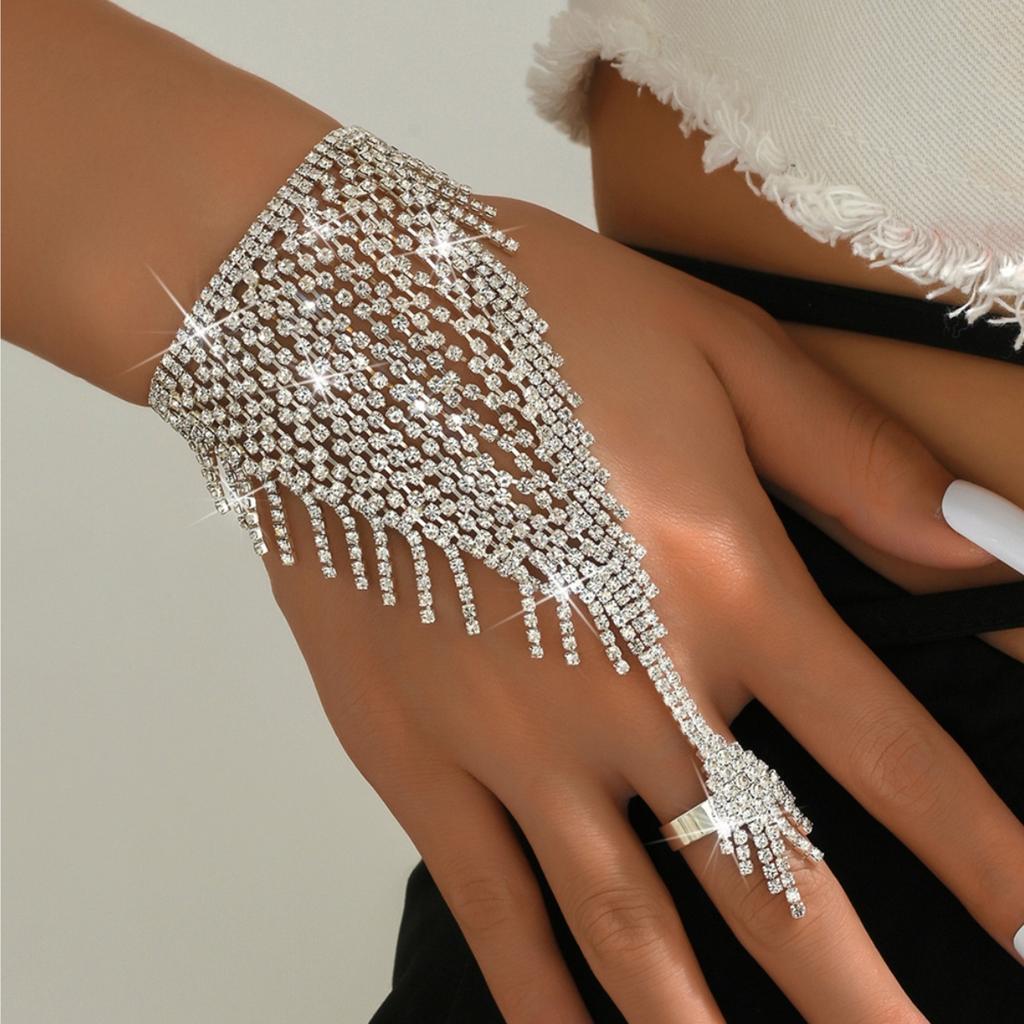 1PC Fashionable Sparkling Rhinestone Tassel Linked Finger Bracelet with Light Luxury Design for Women's Accessories