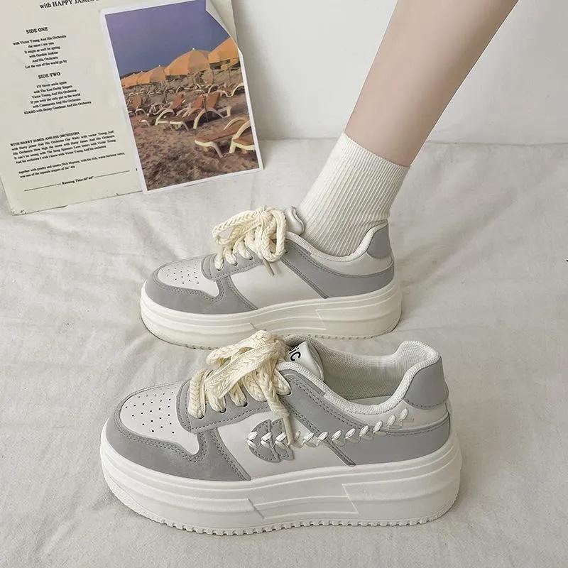 2025 direct sales big head platform white shoes women's summer 2025 new spring and autumn tide versatile niche original sports shoes